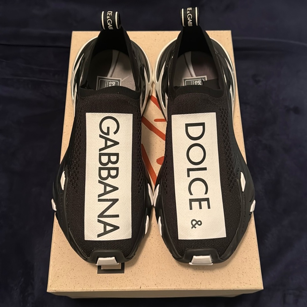 Dolce & Gabbana
Black and white slip on sneakers 
Size 7/ Eur 40